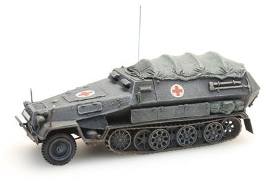 ARTITEC | Sd.Kfz 251/8B Sanitätspanzer (READY-MADE) | 1:87 