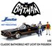 JADA | CLASSIC BATMOBILE MET BATMAN EN ROBIN + VERLICHTING | 1:18_