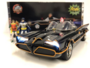 JADA | CLASSIC BATMOBILE MET BATMAN EN ROBIN + VERLICHTING | 1:18_